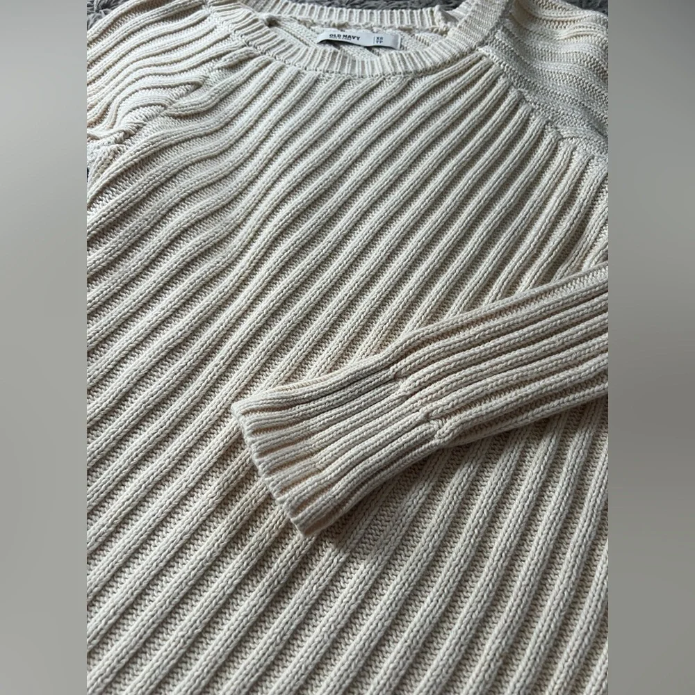 Old Navy Cream Ribbed Crew Neck Sweater - Picture 6 of 9